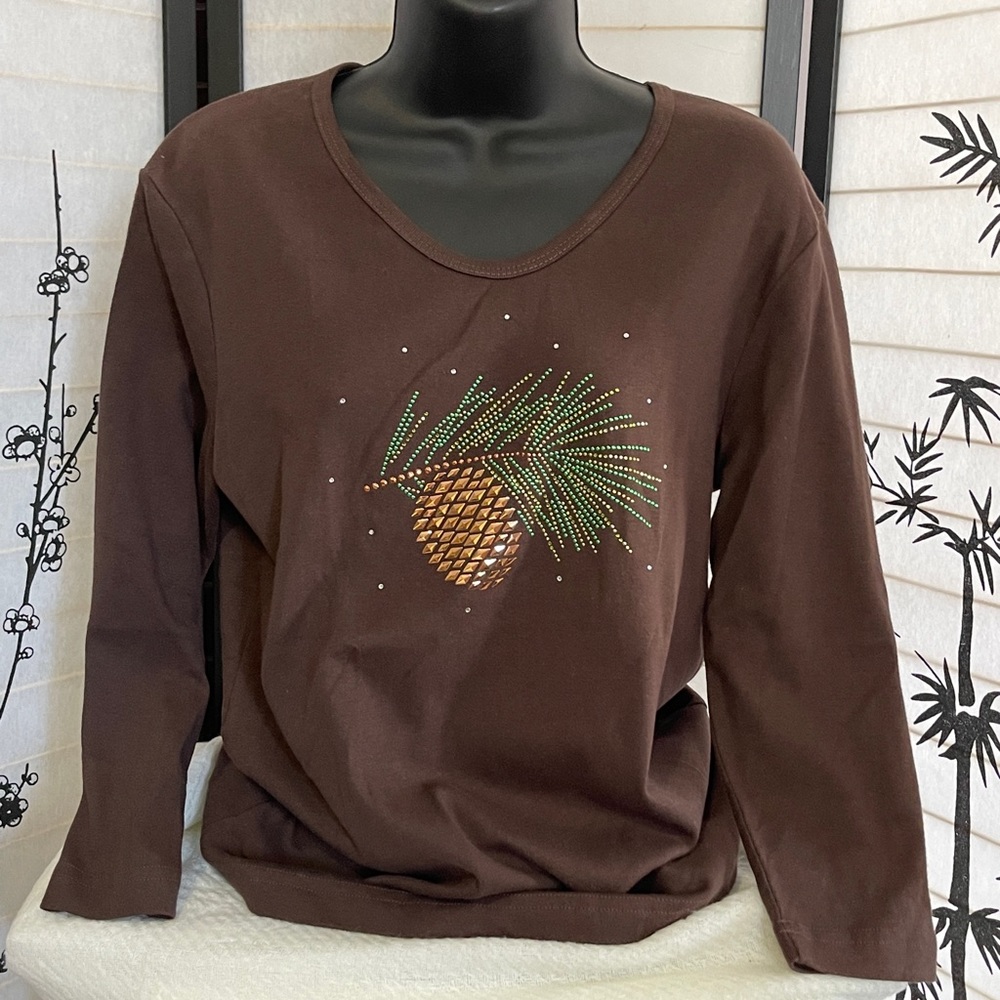 Cactus Bay pine cone top